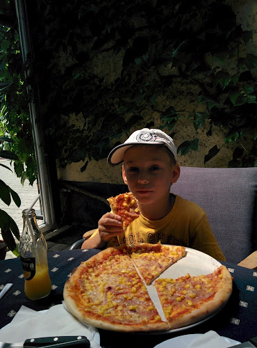 Pizzeria - Romantik - Gastronómia a pohostinstvo
