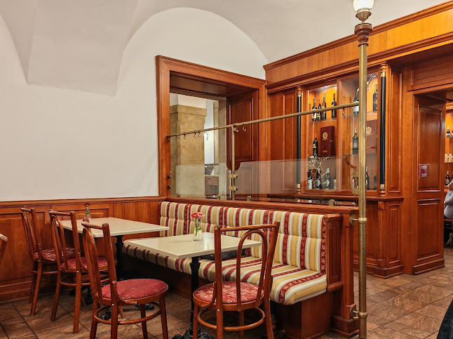 Hlavné námestie 355/4, 811 01 Staré Mesto