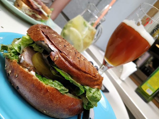 Comentarii opinii despre DRAK&FINCH Winebar Coffeeshop