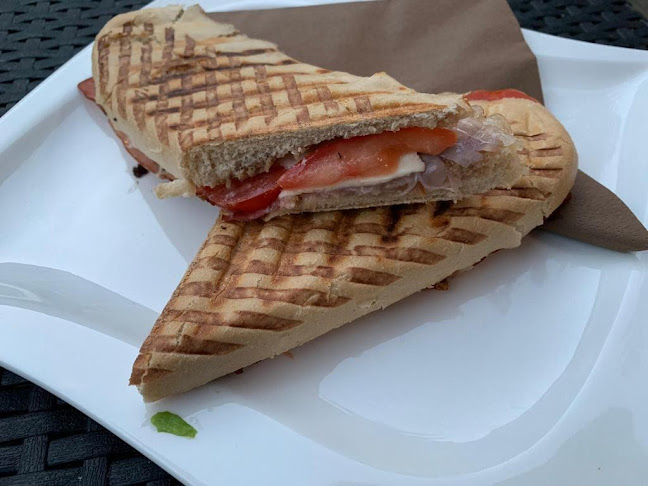 O-PI kaviareň - Gastronómia a pohostinstvo