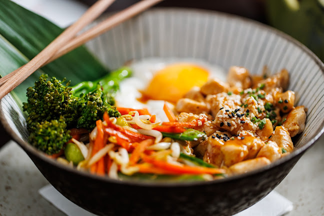 Opinii despre Kazumi Restaurant în Bratislava - Gastronómia a pohostinstvo