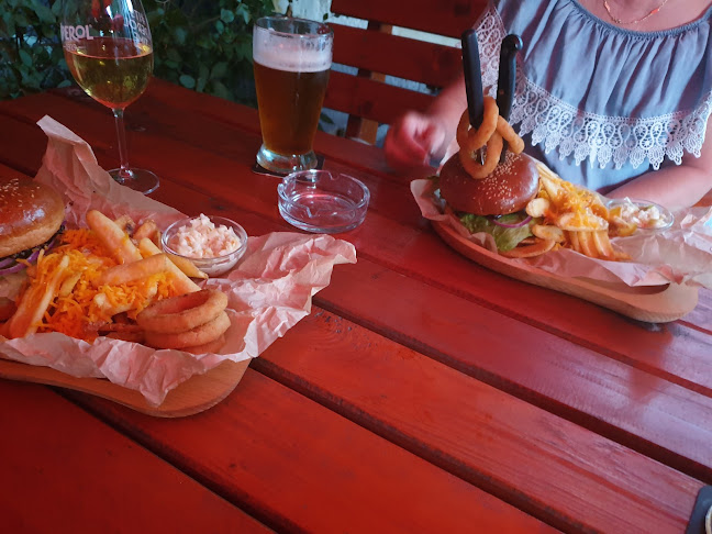 Galactic restaurant & coffee bar - Gastronómia a pohostinstvo