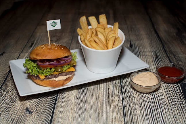 Opinii despre Posedenie Na rohu în Bratislava - Gastronómia a pohostinstvo