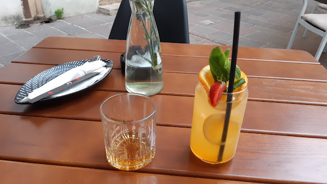 Opinii despre Koshi café and restaurant în Košice - Gastronómia a pohostinstvo