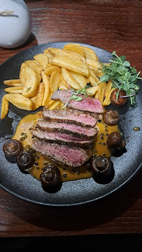 Opinii despre Emporio restaurant&pizza în Žiar nad Hronom - Gastronómia a pohostinstvo