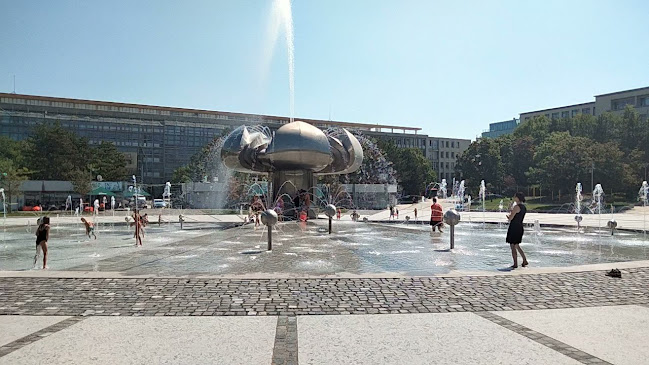 Savage Bistro Bar & Restaurant