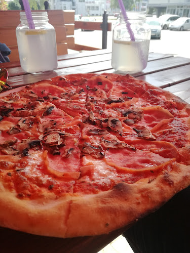 Coloseum - Pizzeria - Gastronómia a pohostinstvo