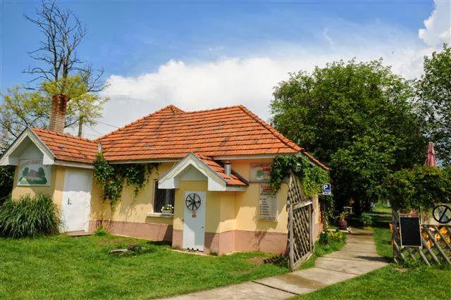 Močanská čárda - Moča