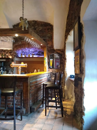 Opinii despre Café Bar u Jašteríc în Banská Štiavnica - Gastronómia a pohostinstvo