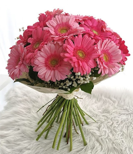 Opinii despre Flowers&Caffe Ružomberok în Ružomberok - Gastronómia a pohostinstvo