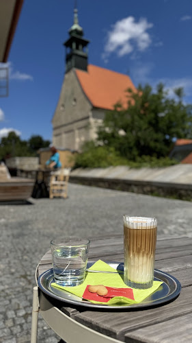 Opinii despre Cafe Hexe în Bratislava - Gastronómia a pohostinstvo