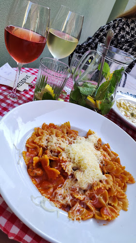 Opinii despre Pizzeria Zvon în Košice - Gastronómia a pohostinstvo