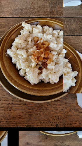 Mickiewiczova 2242/1, 811 07 Bratislava