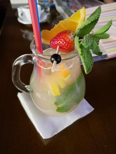 People caffe bar - Gastronómia a pohostinstvo