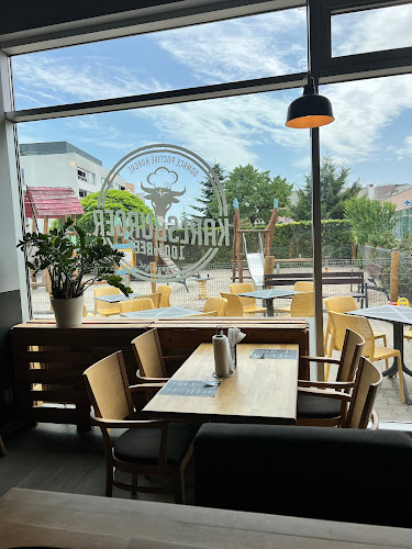 Karlsburger - Gastronómia a pohostinstvo