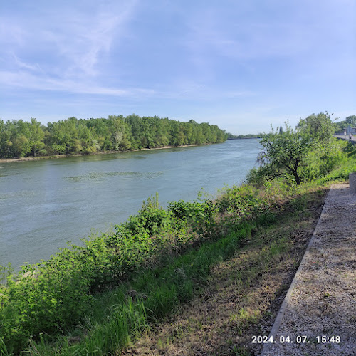 Comentarii opinii despre Čárda pri Váhu