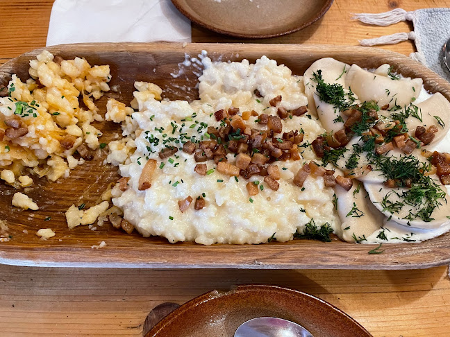 Koliba Bešeňovka - Gastronómia a pohostinstvo