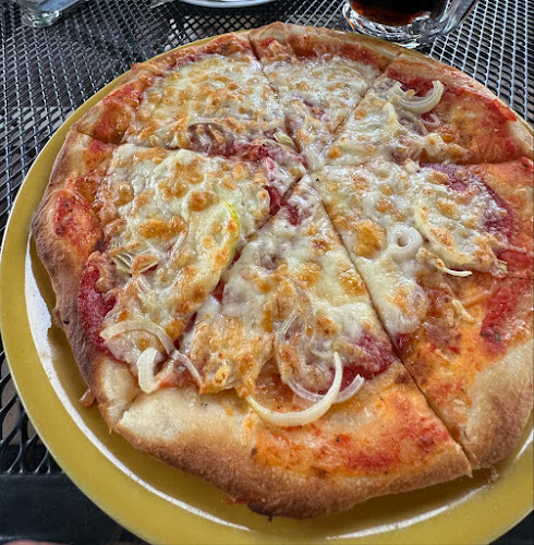 Laki pizzeria & bar - Gastronómia a pohostinstvo