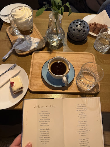 Kaviareň Poetika - Gastronómia a pohostinstvo