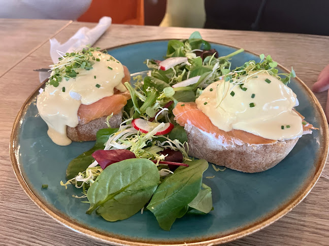 BIZY Cafee & Lounge - Gastronómia a pohostinstvo