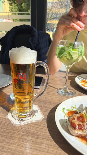 Opinii despre Central Café and restaurant în Turčianske Teplice - Gastronómia a pohostinstvo