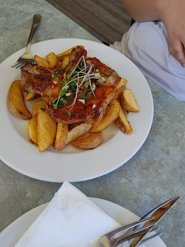 Bernard Pub Maladinovo - Gastronómia a pohostinstvo