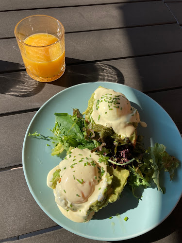 BOTTOVA • Coffee • Brunch • Gineria