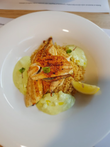 Opinii despre Market Bistro & Cafe în Šamorín - Gastronómia a pohostinstvo