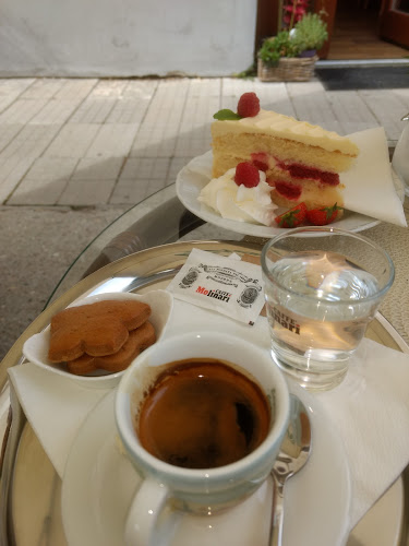 Piaristická 1383/8, 949 01 Nitra