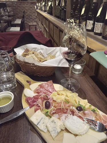 Vinotéka pri Modrom kostolíku - Bratislava