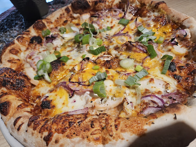 Opinii despre Malbo Caffe Pizza în Košice - Gastronómia a pohostinstvo