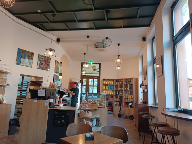 BAKERY & CAFFÉ ALLAKAJ - Gastronómia a pohostinstvo