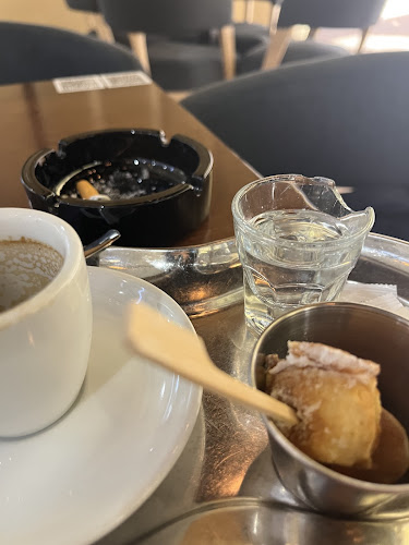 Opinii despre People caffe bar în Košice - mestská časť Západ - Gastronómia a pohostinstvo