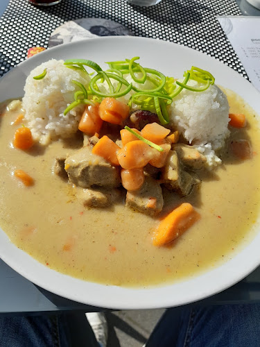 RIVERSIDE Café & Restaurant - Gastronómia a pohostinstvo