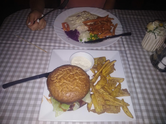 Pizzeria Carolina - Gastronómia a pohostinstvo