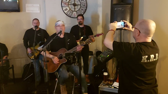 POLEPOLE caffe and cocktail bar - Gastronómia a pohostinstvo