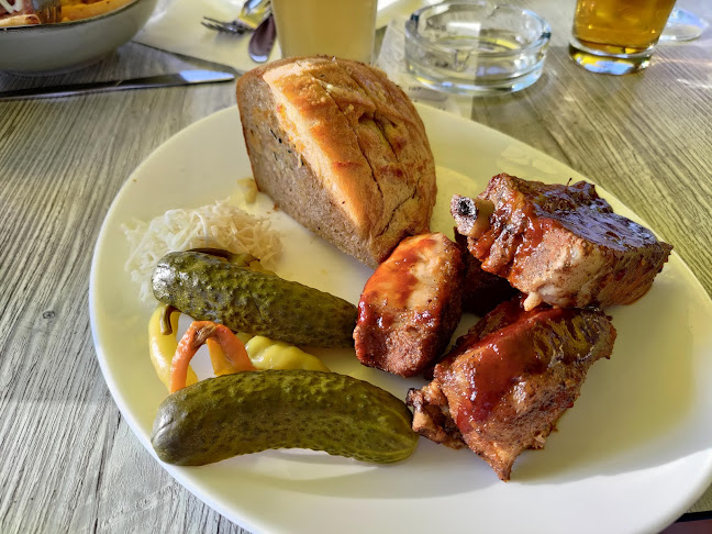 Comentarii opinii despre Bufet Trója