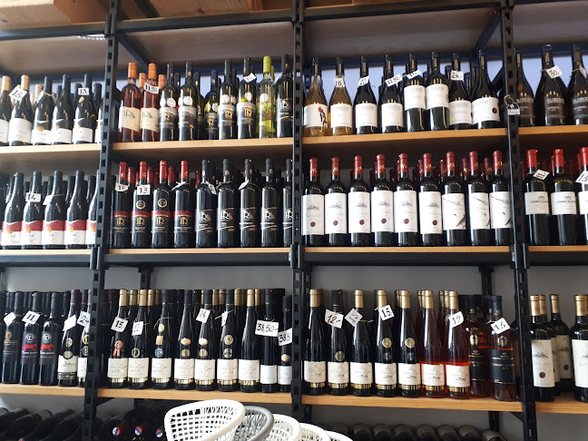 Opinii despre Vinotéka Trunk în Staré Mesto - Gastronómia a pohostinstvo