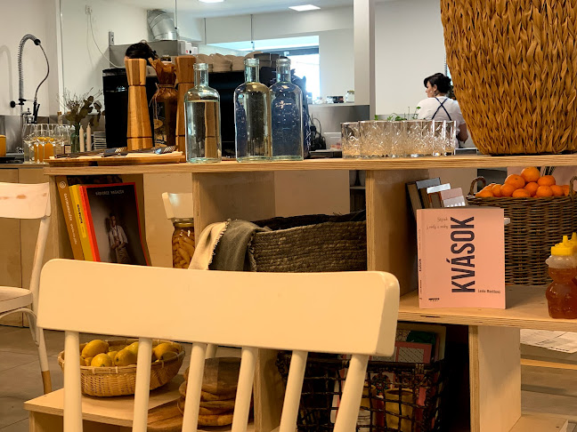 BOTTOVA • Coffee • Brunch • Gineria - Banská Bystrica