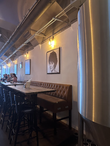 Mickiewiczova 2242/1, 811 07 Bratislava