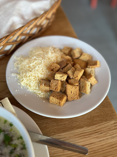 Opinii despre Koliba Červený Kút în Liptovský Hrádok - Gastronómia a pohostinstvo