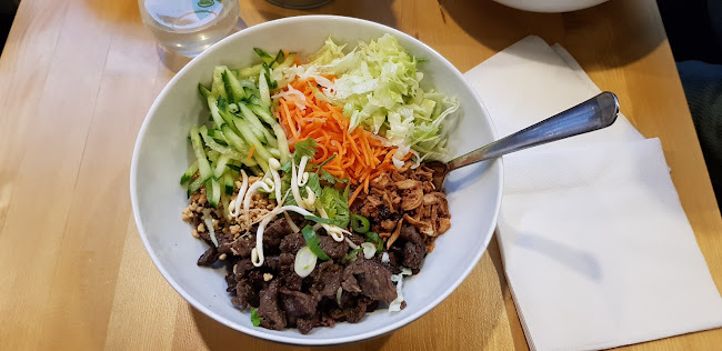 Comentarii opinii despre NhàBè Martin