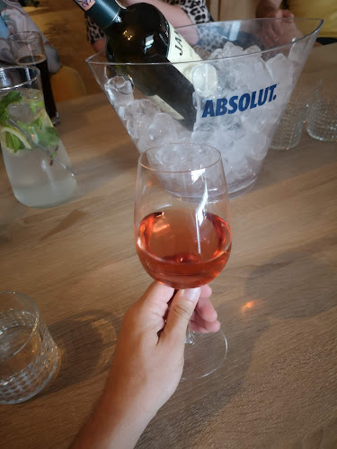 J, Námestie Jozefa Herdu 8203/4, 917 01 Trnava