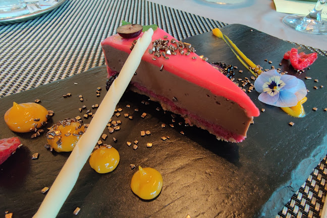 Hviezdoslavovo námestie 3, 811 02 Staré Mesto