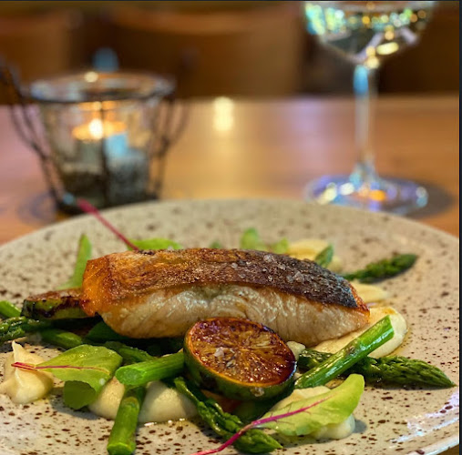 Opinii despre Brick Beer & Restaurant în Nové Mesto - Gastronómia a pohostinstvo