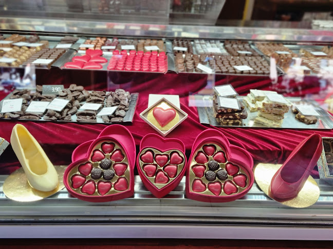 CUKRÁREŇ VENUS - Gastronómia a pohostinstvo