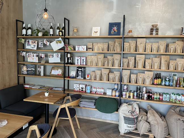 Opinii despre Jolka - kaviareň a pražiareň kávy / cafe & coffee roastery în Ružinov - Gastronómia a pohostinstvo