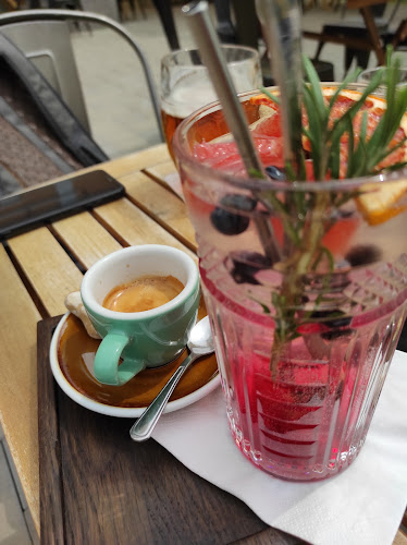 Comentarii opinii despre Kocúr káva&bistro