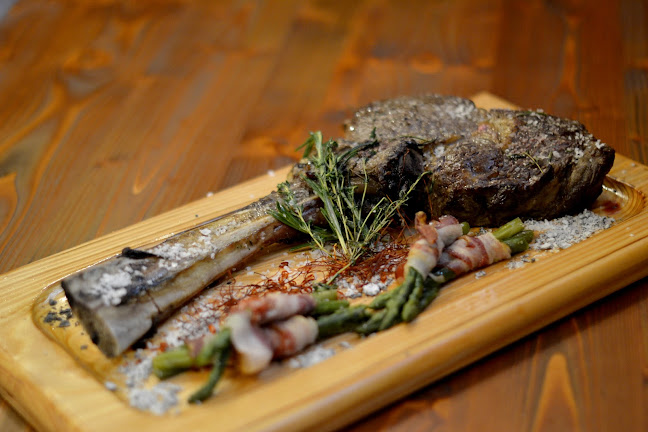 Opinii despre Leone Pub&Reštaurácia în Harichovce - Gastronómia a pohostinstvo