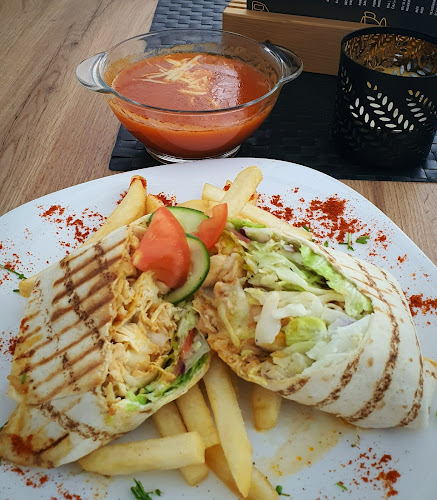 BÁZIS Restaurant & Pizzeria - Gastronómia a pohostinstvo